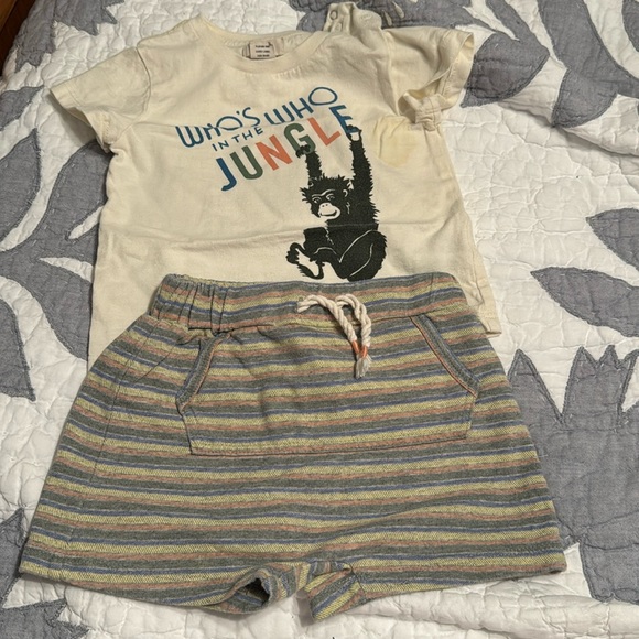 Peek Other - Excellent condition PEEK boys shorts set. Size 12 to 18 months.
